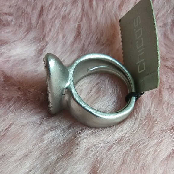 Ring - Picture 3 of 3